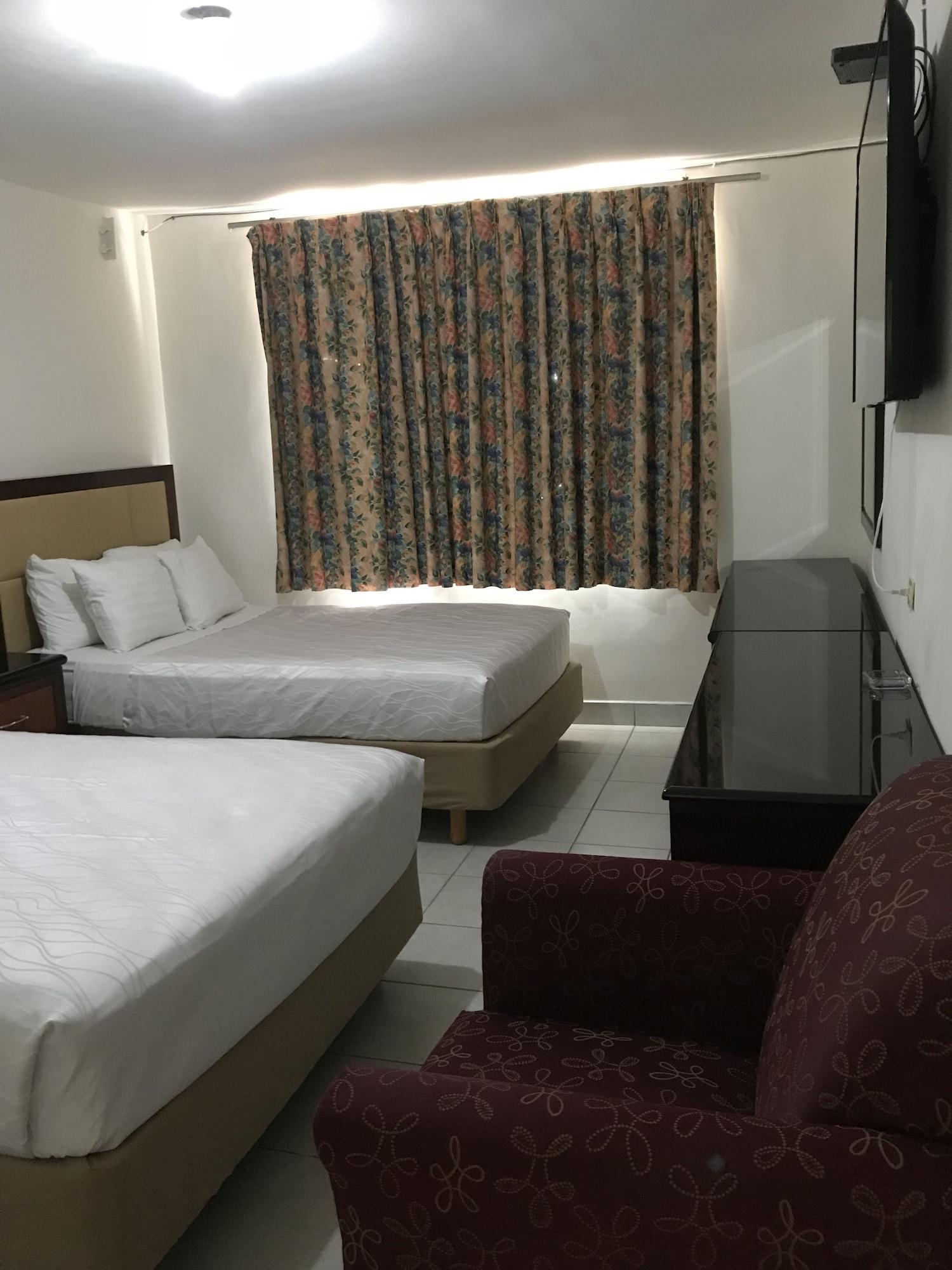 Hotel Guillen Jr Tijuana Bagian luar foto