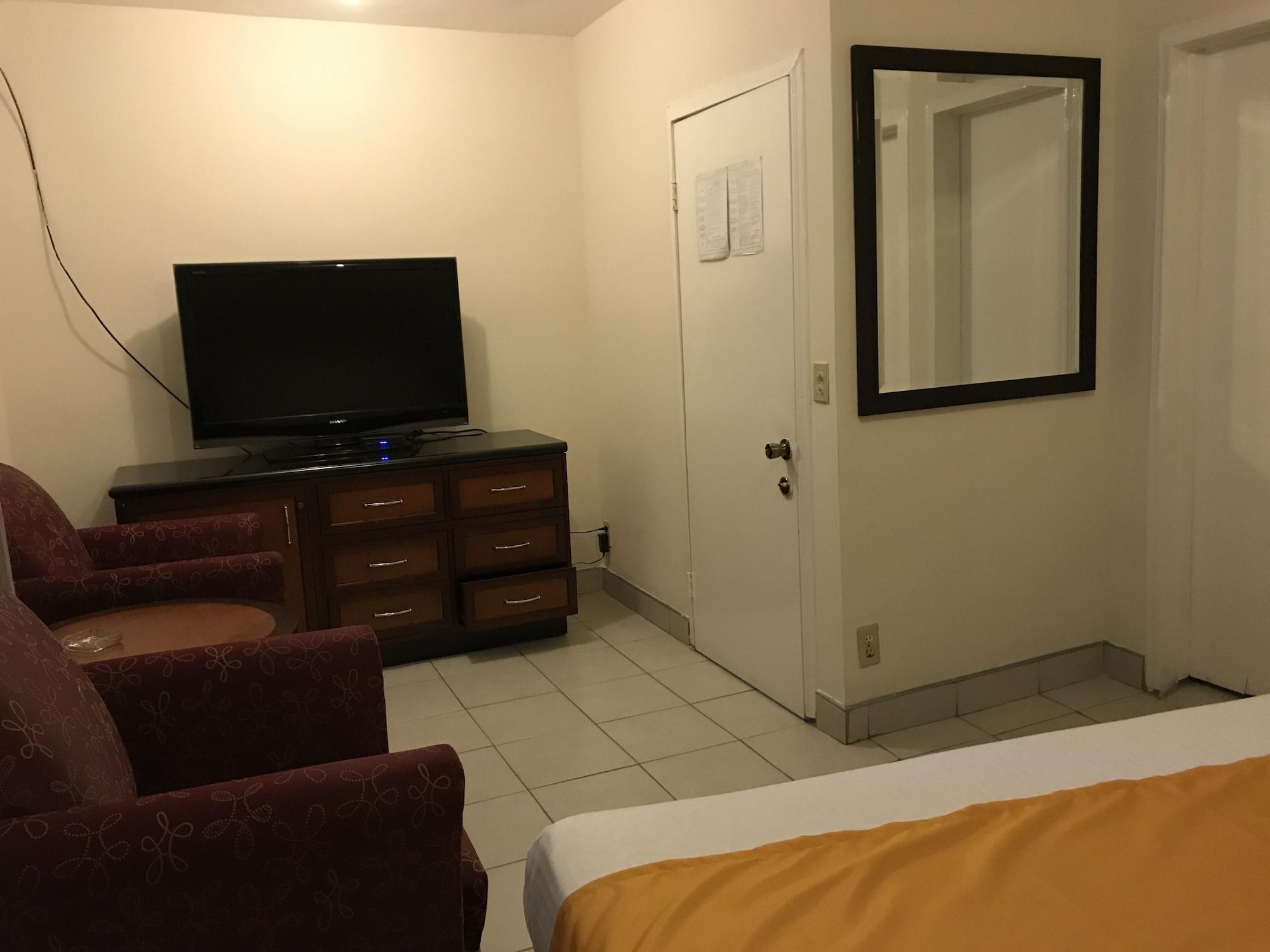 Hotel Guillen Jr Tijuana Bagian luar foto