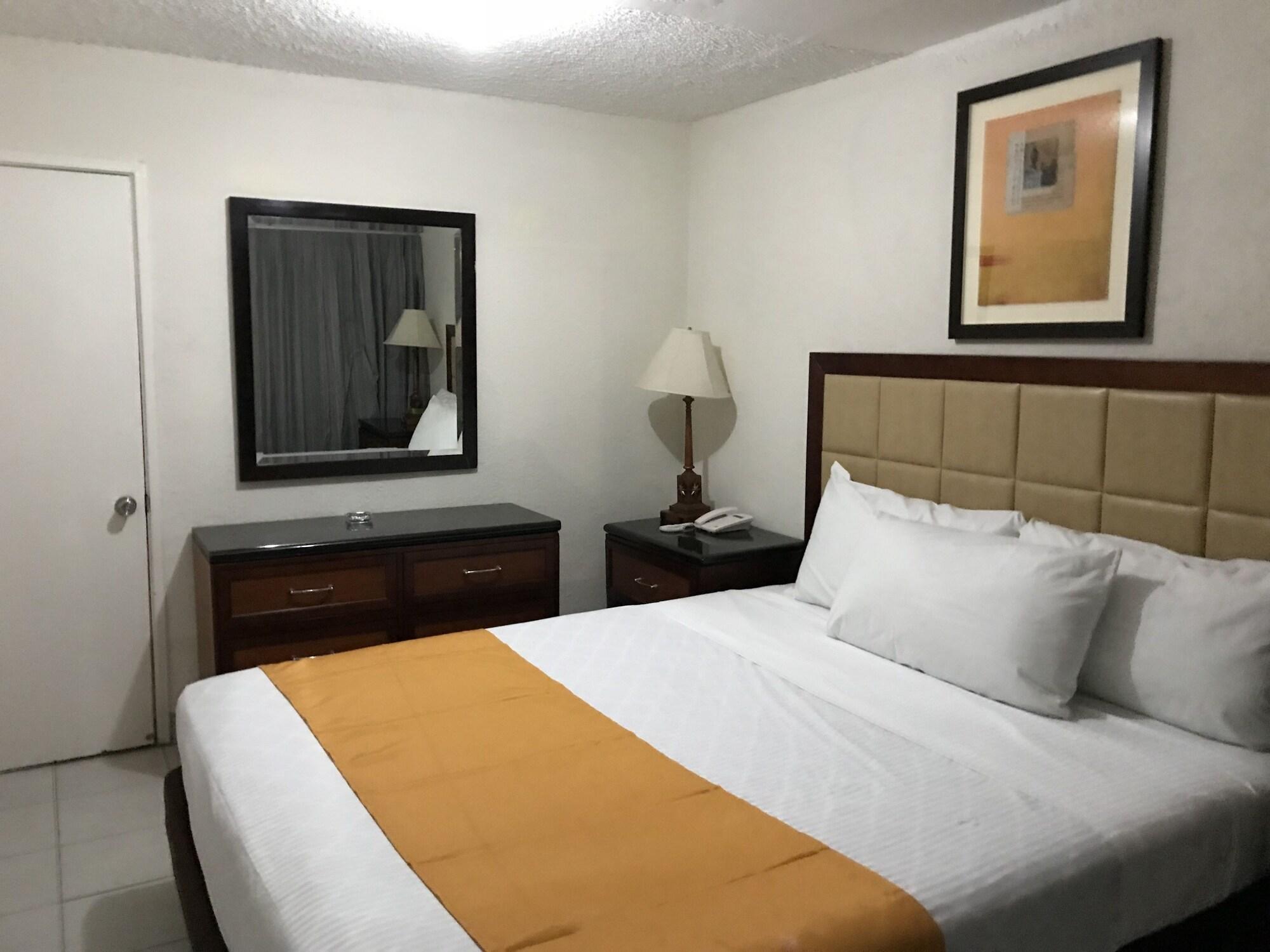 Hotel Guillen Jr Tijuana Bagian luar foto