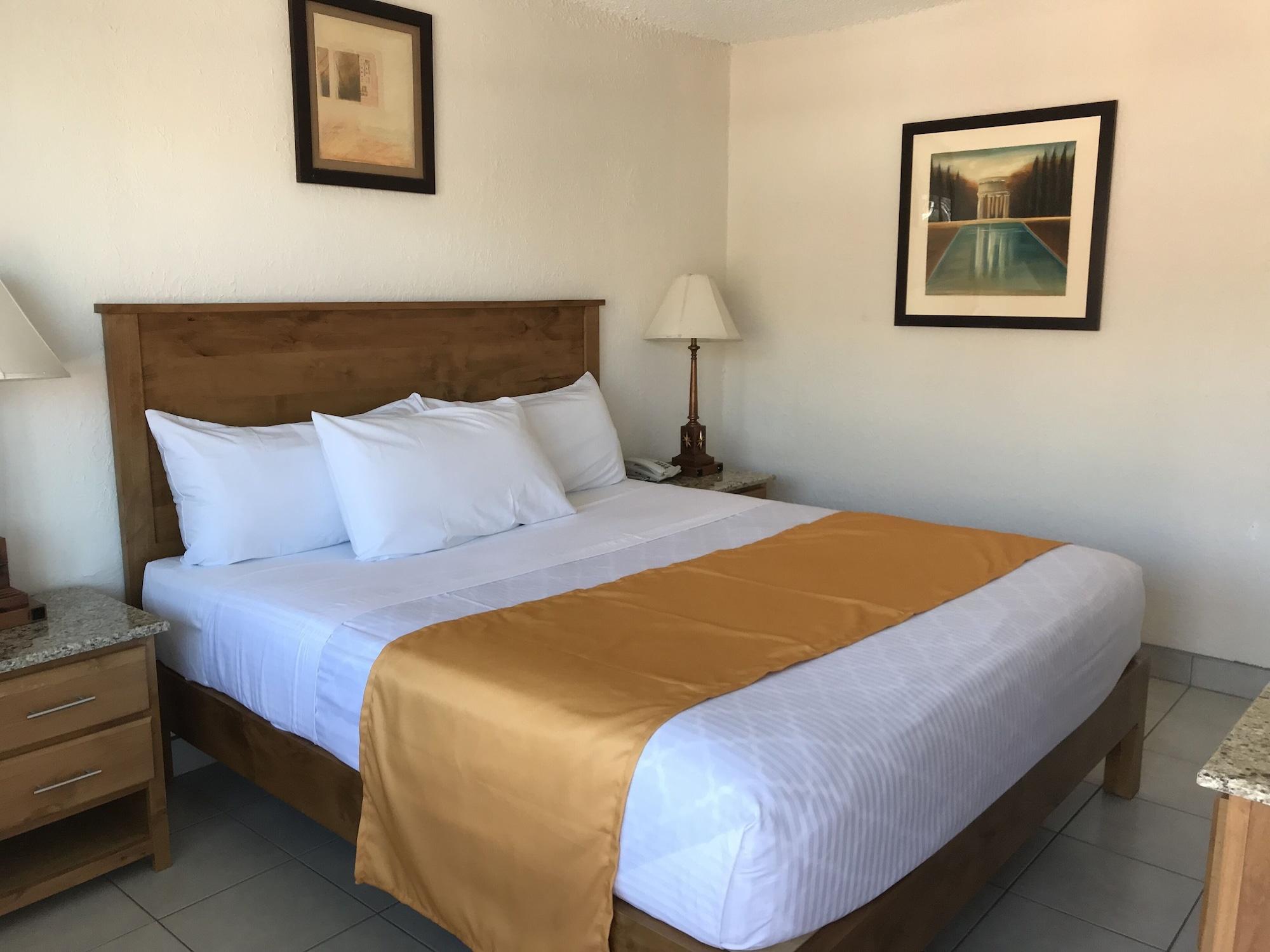 Hotel Guillen Jr Tijuana Bagian luar foto