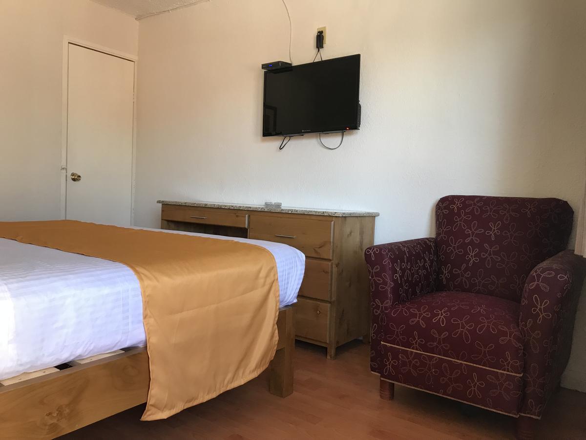 Hotel Guillen Jr Tijuana Bagian luar foto