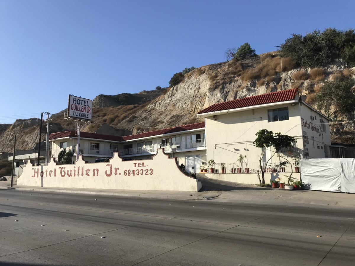 Hotel Guillen Jr Tijuana Bagian luar foto
